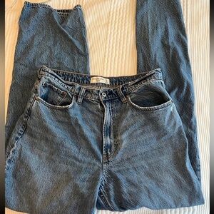 Abercrombie loose high rise jean